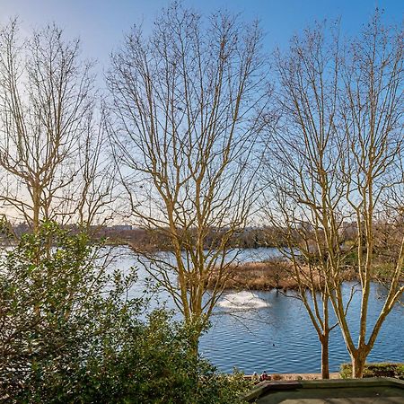 The Lake Aurora Suite - Duke Housing Creteil Bagian luar foto